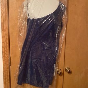 One shoulder dress
